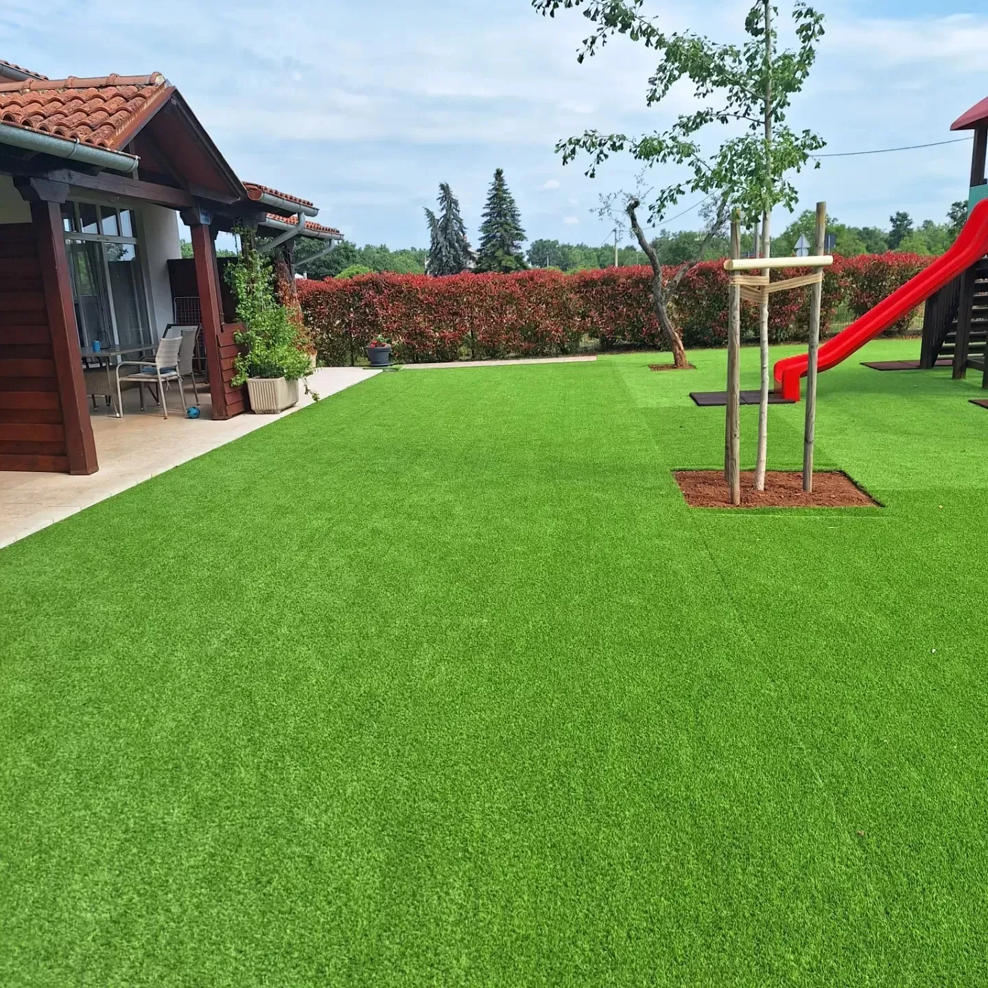 Naslovna - Flora Guest House 